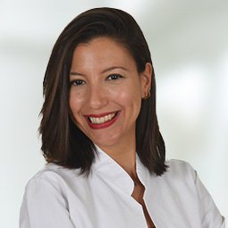 Op. Dr. Arife Esra Kocakaya - İzmir Göz Doktoru