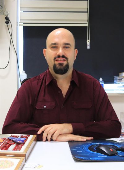 Uzm. Dr. Ragıp Kerem Bedir - İzmir Göz Doktoru